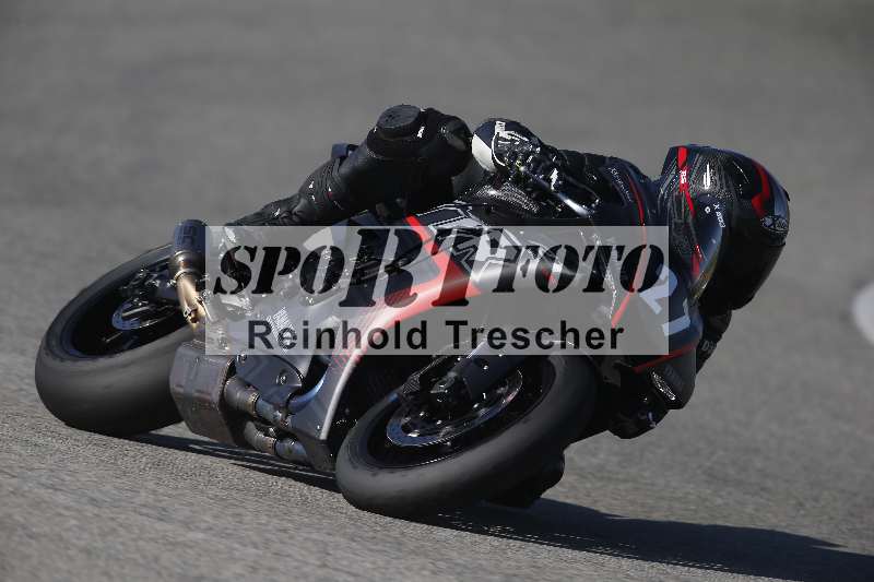 /Archiv-2024/02 29.01.-02.02.2024 Moto Center Thun Jerez/Gruppe schwarz-black/27